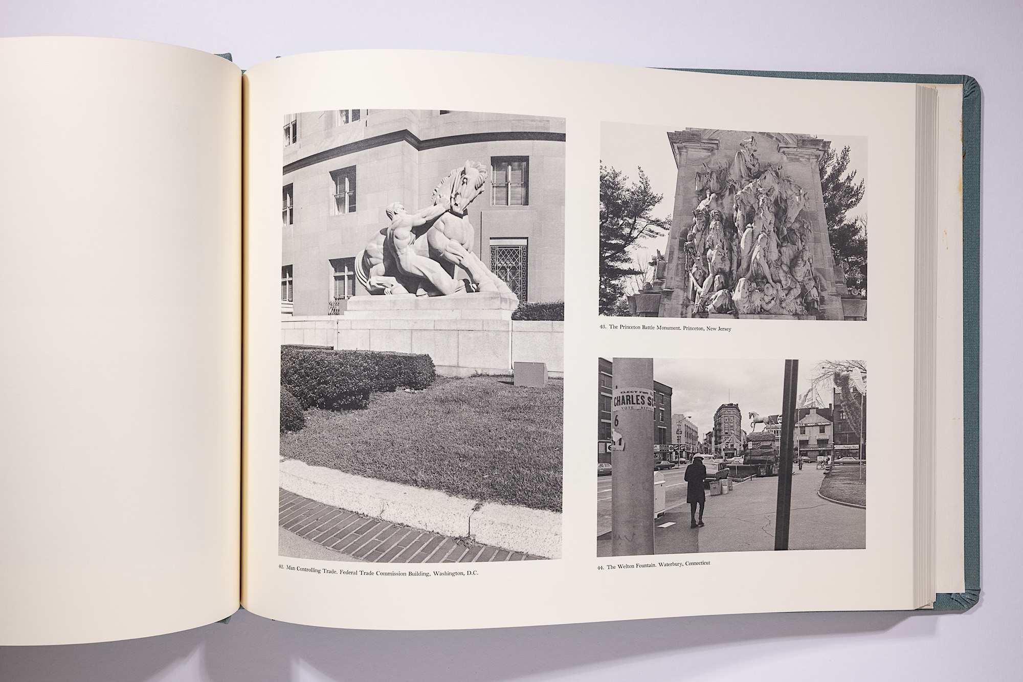 Lee Friedlander - The American Monument, 1976 Image 4