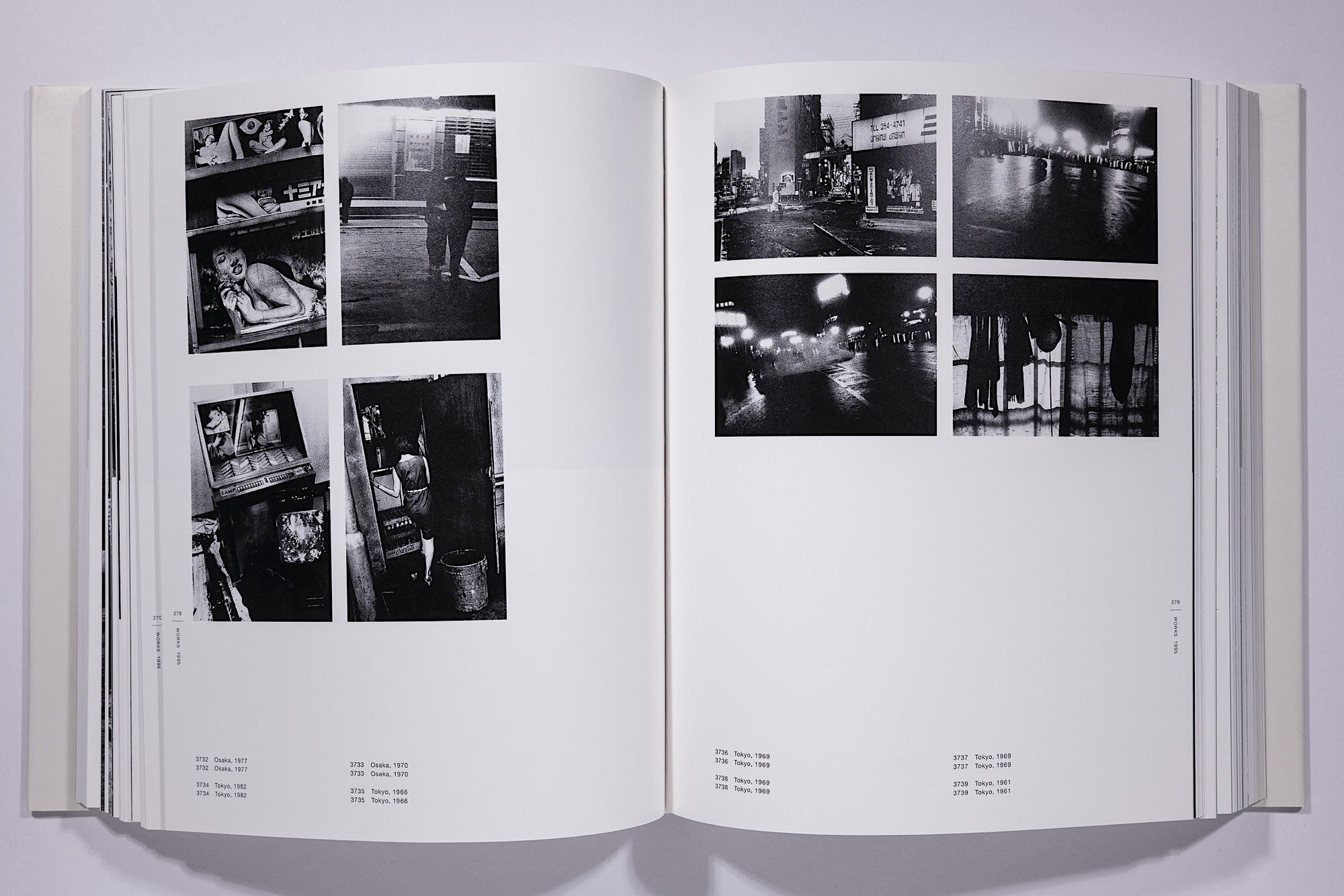 Daido Moriyama - The Complete Works of Daido Moriyama Image 32